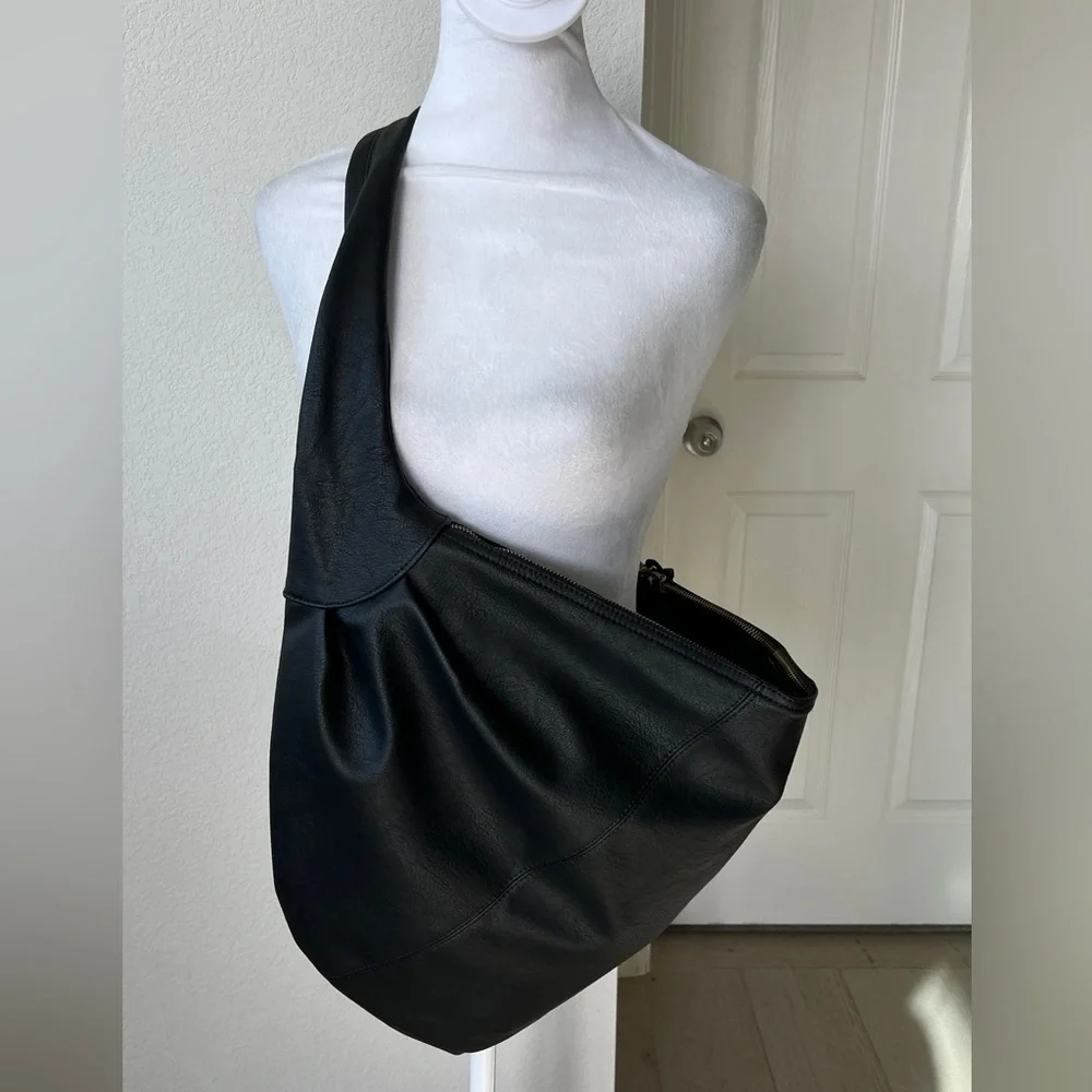 Free People Black Hobo Bag - Picture 7 of 16